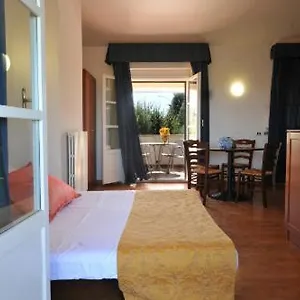 House Aurora Cortona