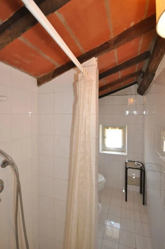 Borgo Del Castagno Guest House Cortona Italy