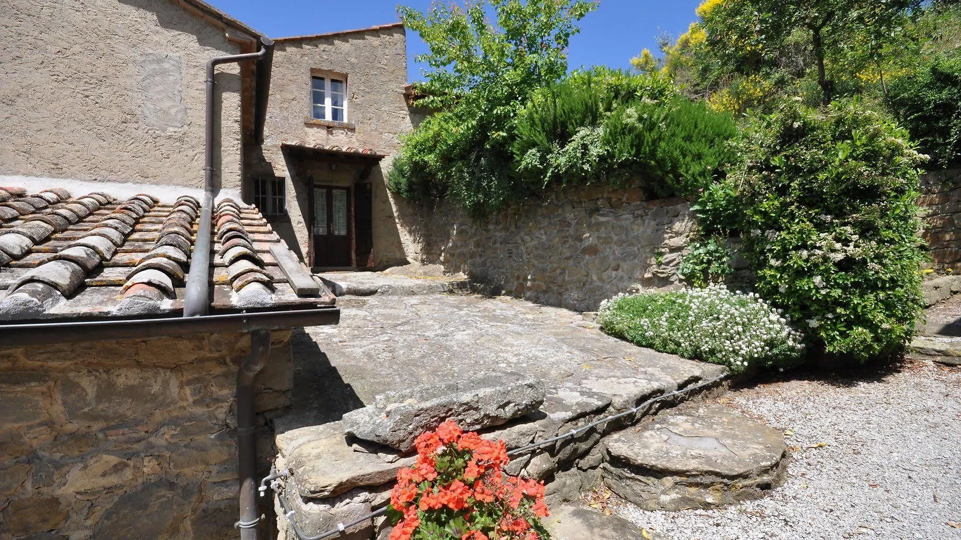 Borgo Del Castagno Guest House Cortona 0*,  Italy