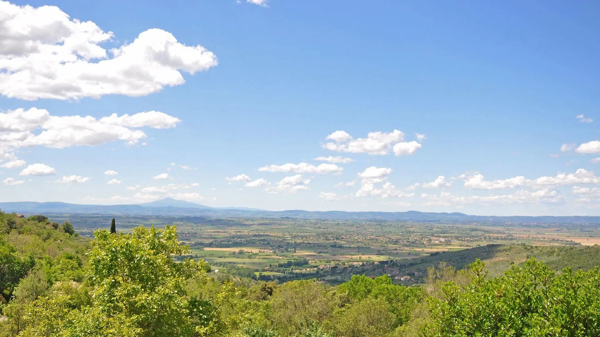 Country house Borgo Del Castagno Guest House Cortona Italy